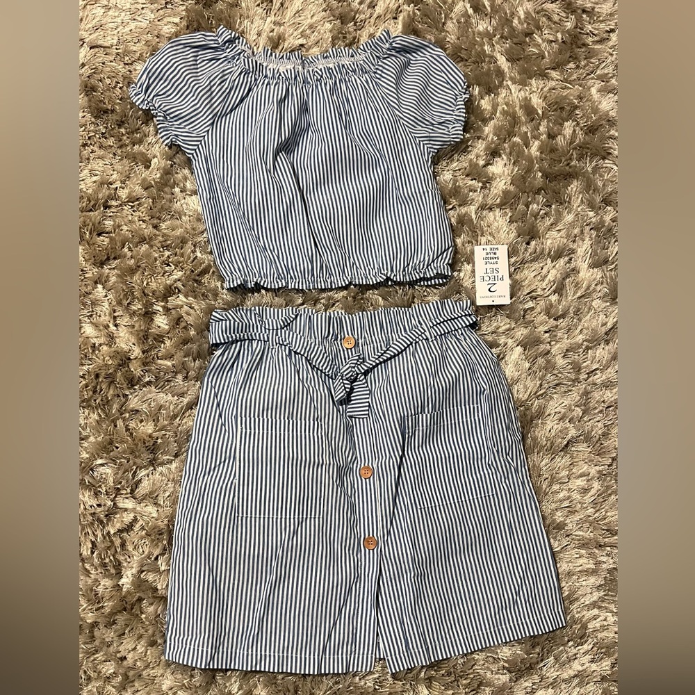 Two piece set